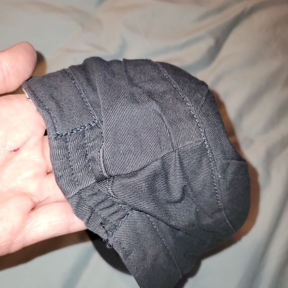 Woman's M/L Angry Hornet Cap - Picture 4 of 6